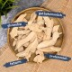 Holzschale mit getrockneten Fleischstreifen für Haustiere auf Sackleinen; sichtbare Beschriftungen: 'glutenfrei', 'fettarm', 'gut bekömmlich', 'proteinreich'.