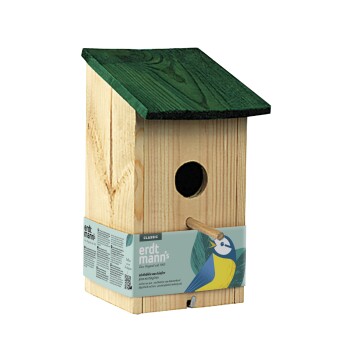 Vogelhaus aus Holz mit grünem Dach und Sitzstange vorne, beschriftet mit „erdtmann's classic Kiefern-Nistkasten“ und Vogelillustration.