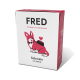 Karton mit Haustierfutter, der einen Cartoon-Hund im Smoking zeigt, beschriftet mit "FRED" und dem Text "Schwein mit Spätzle" sowie "Tierliebe vom Allerfeinsten."