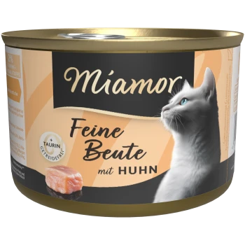 Miamor Dosenfutteretikett mit Profil einer grauen Katze, Stück Huhn und den Texten „Miamor“ und „Feine Beute mit Huhn“
