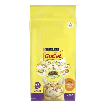 Purina GoCat Senior cat food, 2kg bag, featuring a cat licking its lips, with text highlighting "5 Promises" and "No artificial colours."
