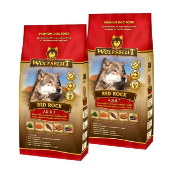 Zwei Taschen von Wolfsblut Red Rock Premium-Hundefutter für Erwachsene, mit Kängurufleisch, Kürbis und Süßkartoffel.