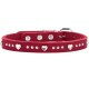Rotes Wildleder-Halsband für Haustiere mit silbernen herzförmigen und runden Metallnieten, silberner Schnalle und Druckverschlüssen.