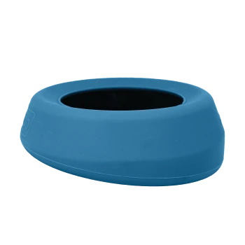 Blaue Silikon-Haustierfutterschüssel mit glattem, abgerundetem Design und breitem Rand, geeignet für Hunde oder Katzen.