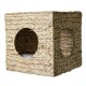 Geflochtenes Strohhäuschen für Haustiere mit zwei runden Öffnungen, das einen gemütlichen Rückzugsort für kleine Tiere bietet.