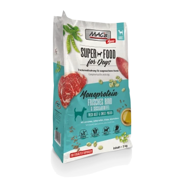 Hunde-Futterbeutel mit der Aufschrift 'MAC's Super Food for Dogs', mit frischem Rindfleisch und Süßkartoffel, mit Details zu Zutaten und Vorteilen.