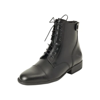 Schwarze Leder-Ankle-Boots mit runder Zehenpartie, Schnürung und kleinem Logo an der Seite.