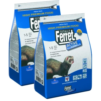 Zwei Tüten von Totally Ferret Active Formula hochwertigem Futter für erwachsene Frettchen, jeweils 350g, mit einem Frettchenbild und Nährwertangaben.
