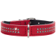 Roter Haustierhalsband, geschmückt mit funkelnden Strasssteinen, mit einer silbernen Schnalle und schwarzem Innenfutter.