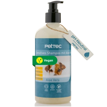 Flasche PetTec Sensitive Shampoo mit Aloe Vera, gekennzeichnet als vegan, pH-neutral und frei von Parabenen und Silikonen.