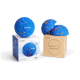 Cheerble Wicked Ball Air intelligentes interaktives blaues Hundespielzeug mit orangefarbenen Flecken, ganz und geteilt auf Verpackungskartons gezeigt.