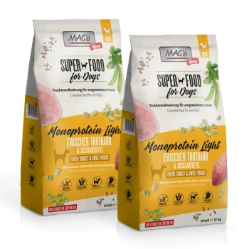 Zwei Tüten MAC's Super Food für Hunde, beschriftet mit "Monoprotein Light," mit frischem Truthahn und Süßkartoffel, insgesamt 12 kg.