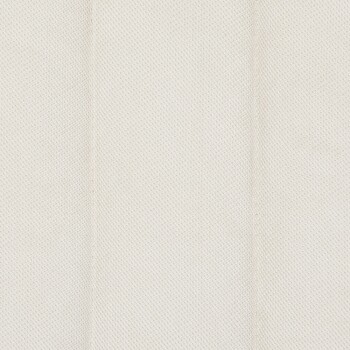 Ein schlichter, strukturierter, cremefarbener Stoffhintergrund ohne sichtbaren Text oder Bilder.