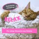 Eine schlafende orangefarbene Katze, die in einer gemütlichen weißen Decke eingekuschelt ist, mit dem Text 'RELAX' in fettem Pink und 'Für ruhige Momente zum Erholen' darunter.