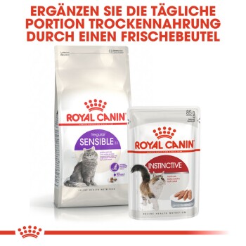 Royal Canin Katzenfutterverpackung mit einem Beutel Regular Sensible Trockenfutter und einem Beutel Instinctive Nassfutter, mit Text zur Förderung der Mahlzeitenverbesserung.