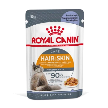 Royal Canin 'Hair & Skin' Feuchtfutterbeutel (85 g) mit Bild einer langhaarigen Katze, der Angabe 'Over 90%' und dem Text 'Thin slices in jelly'.