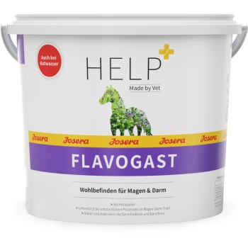 Ein weißer Eimer mit der Aufschrift "FLAVOGAST" von Josera, mit einer grünen Pferdesilhouette aus Pflanzen, die die Verdauungsgesundheit für Haustiere fördert.