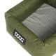 Grünes gestepptes Hundebett mit gestreiftem Innenraum und einem schwarzen Etikett mit der Aufschrift "DOOG - Dog Owners Outdoor Gear."