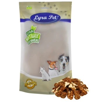 Hühnchenschenkel 1 kg Lyra Pet Hundeleckerlis Verpackung mit einer beigen Tüte mit dem Etikett "Lyra Nature Power", Bildern eines Hundes und einer Katze sowie einem Haufen knochenförmiger Snacks.