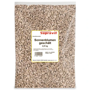 Nahaufnahme von geschälten Sonnenblumenkernen, die häufig als Vogelfutter in einem Online-Tiergeschäft verwendet werden.