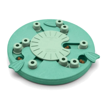 Interaktives Haustier-Puzzle-Futterspender im kreisförmigen, türkisfarbenen Design mit mehreren Leckerli-Fächern und blattförmigen Akzenten.