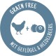Getreidefreies Haustierfutteretikett mit einem Hühner-Icon und Heidelbeeren, mit dem Text 'Getreidefrei' und 'Mit Geflügel & Heidelbeere.'