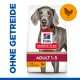 Hill's Science Plan Hundefutterbeutel für Erwachsene im Alter von 1-5 Jahren, mit einem grauen Hund und einem Etikett "mit Huhn". Der Text lautet "OHNE GETREIDE."
