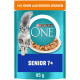 Emballage de nourriture pour chats Purina ONE avec un chat tigré gris, avec le texte "Avec du poulet et des haricots verts" et "SENIOR 7+", 85 g.