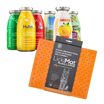Bild von verschiedenen SmoothieDog Haustiersnacks in bunten Flaschen, die mit Geschmacksrichtungen wie "Huhn" und "Rind" beschriftet sind, neben einem LickiMat Buddy LARGE für Hunde.