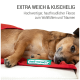 Roter Stoff mit einer strukturierten Oberfläche, der das Logo "Doctor Bark" und den Text "MADE IN GERMANY" darunter zeigt.
