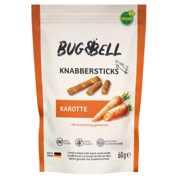 Bâtonnets de collation à la carotte végan dans un emballage de 60g, étiquetés "BUG&BELL KNABBERSTICKS," avec des graphiques et du texte de carottes fumées.