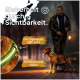 Ein Mann führt einen Golden Retriever in einem hellgrünen reflektierenden Halsband mit LED-Lichtern, was die Sicherheit und Sichtbarkeit erhöht.