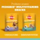 Bild von zwei Pedigree® Multivitamin-Snackpaketen für Hunde, beschriftet mit 'Verdauung' und 'Immunsystem', auf einem leuchtend orangefarbenen Hintergrund.