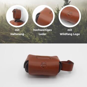 Brauner Leder-Haustierzubehörhalter mit dem Wildfang-Logo, mit Text, der das hochwertige Material und die Befestigungsfunktion hervorhebt.