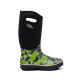 Schwarzer und grüner gummierter Stiefel mit Muster und einem Griff, mit dem Logo "Two Tracks" an der Seite.