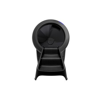 Ein elegantes schwarzes Haustierpflegegerät mit einer runden Öffnung und einer Rampe, die zu ihm führt, entworfen für einen einfachen Zugang für Haustiere.