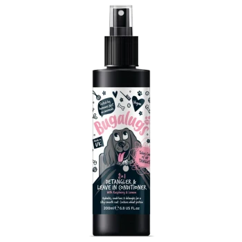 Schwarze Sprühflasche mit der Aufschrift 'Bugalugs 2-in-1 Detangler & Leave-In Conditioner for dogs', Cartoon-Hund, vegan, 200 ml.