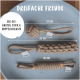 Drei Hundespielzeuge auf einem grauen Teller präsentiert: ein Knoten (22 cm), ein Stock (39 cm) und eine doppelte Schlaufe (30 cm), beschriftet mit "DREIFACHE FREUDE."