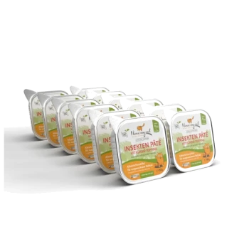 Eine Reihe von Tierfutterbehältern, beschriftet mit 'Ich liebe meine Katze INSEKTEN PÄTÉ mit Kürbis-Topping', mit einer Grafik einer orangefarbenen Katze und Nährwertinformationen.