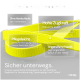Eine leuchtend gelbe flexible Hundeleine auf einer nassen Oberfläche, die ihre Sichtbarkeit, Stärke, einfache Reinigung und Komfort zeigt.