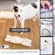 Ein kleiner weißer Hund steht auf einem gewebten Teppich neben einem plüschigen Spielzeug. Das Bild zeigt den Text "WASCHBAR" und hebt hervor, dass das Spielzeug bei 30°C gewaschen werden kann.