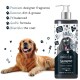 Golden Retriever, der mit einem glücklichen Ausdruck neben einer Flasche Bugalugs Hundeshampoo liegt, das seinen hochwertigen Duft und die sanfte Formel hervorhebt.