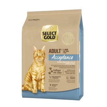 Acceptance Adult Geflügel und Leber 2.5 kg Goldener Katzenfutterbeutel mit einer goldenen Tabby-Katze. Text lautet "ADULT > 1 Jahr / Jahr" und "Akzeptanz," für wählerische Esser.