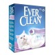 Ever Clean Lavender Katzenstreu-Box mit einer weißen flauschigen Katze, mit Text, der "Super Premium Klumpen" und "Extreme Geruchsbeseitigung" hervorhebt.