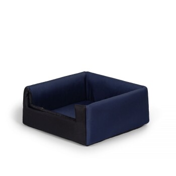Marineblaues Haustierbett mit schwarzen Akzenten, in quadratischer Form und erhöhten Seiten für Komfort.
