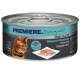 Een blik PREMIERE kattenvoer met een bruine tabby kat op het label, gelabeld 'Fine Filets Skipjack-Thunfisch' met de tekst 'in zijn eigen sappen'.