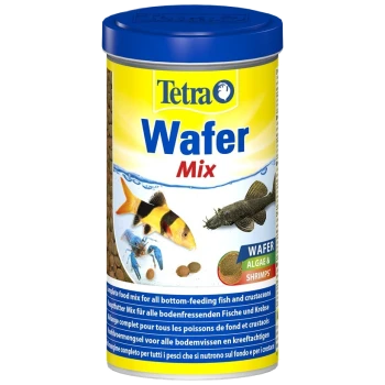 Tetra Wafer Mix container voor bodemvoedende vissen en schaaldieren, met afbeeldingen van vissen en garnalen, met tekst in meerdere talen.