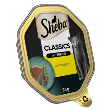 Classics Adult Cat Food with Chicken in Terrine 22 x 85 g