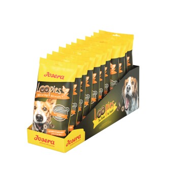Eine Präsentation von Josera Loopies Hundesnacks, die eine leuchtend gelbe Verpackung mit einem verspielten Hundebild und Text, der Geflügelzutaten hervorhebt, zeigt.