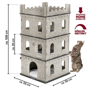 Drei-stöckiger Katzenbaum (108 cm hoch, 55 cm breit) mit Öffnungen und einer kletternden Katze. Der Text lautet "HOHE STABILITÄT" und "HÖHLEN INSTINKT."